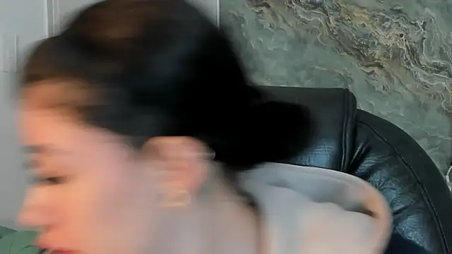 Snapshot of melody_suarez chatting on 8, 2, 2025 melody suarez online show from 8, 2, 2025