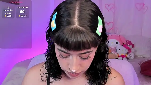 Snapshot of melody_suarez chatting on 1, 11, 2025 melody suarez online show from 1, 11, 2025