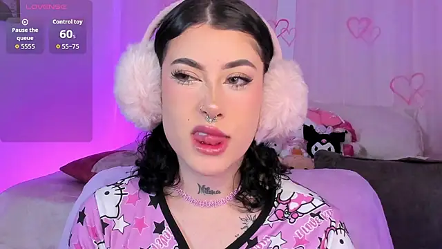 Snapshot of melody_suarez chatting on 2, 11, 2025 melody suarez online show from 2, 11, 2025