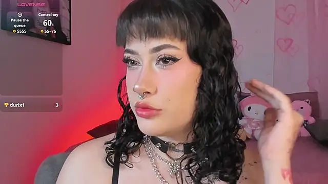 Snapshot of melody_suarez chatting on 14, 12, 2025 melody suarez online show from 14, 12, 2025