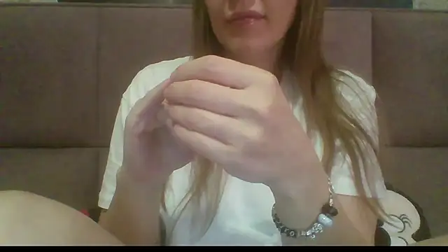 Sladkiegubki online show from 17, 11, 2025