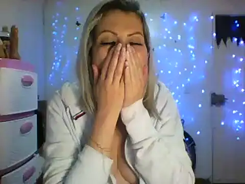 alixia81 online show from 22, 2, 2025