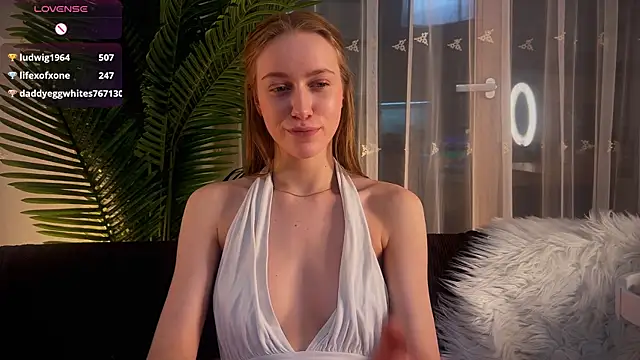 PollyAgata online show from 19, 2, 2025