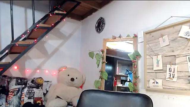 luna sky83 online show from 1, 3, 2025