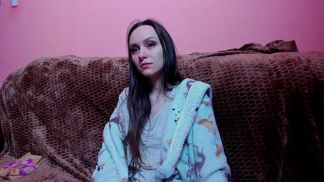 Snapshot of AlmaQueen chatting on 7, 12, 2024 AlmaQueen online show from 7, 12, 2024