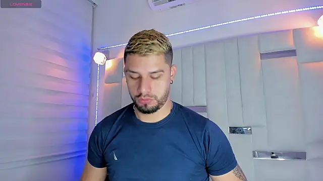 Jacoob19  online show from 27, 12, 2024