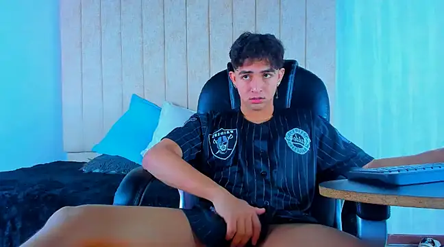 Snapshot of Muichiro_tokito1 chatting on 17, 3, 2025 Muichiro tokito1 online show from 17, 3, 2025