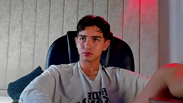 Snapshot of Muichiro_tokito1 chatting on 9, 11, 2025 Muichiro tokito1 online show from 9, 11, 2025