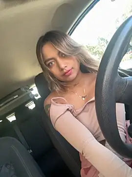 amanda-medrano1 online show from 23, 9, 2025