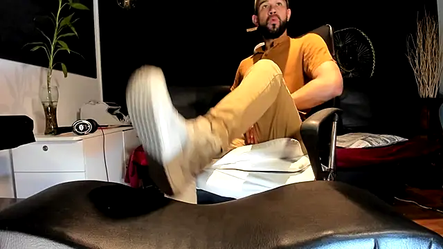 alessandro wye online show from 2, 11, 2025