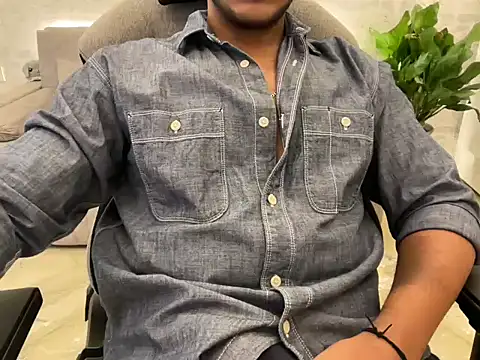 Snapshot of hornyyyy_guyyyy chatting on 15, 11, 2025 hornyyyy guyyyy online show from 15, 11, 2025