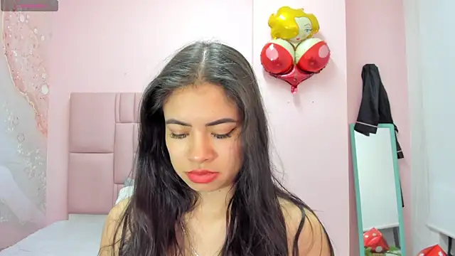 Snapshot of soyzarahtorres chatting on 24, 10, 2025 soyzarahtorres online show from 24, 10, 2025