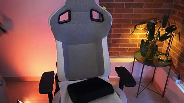 anyacutex online show from 19, 1, 2025