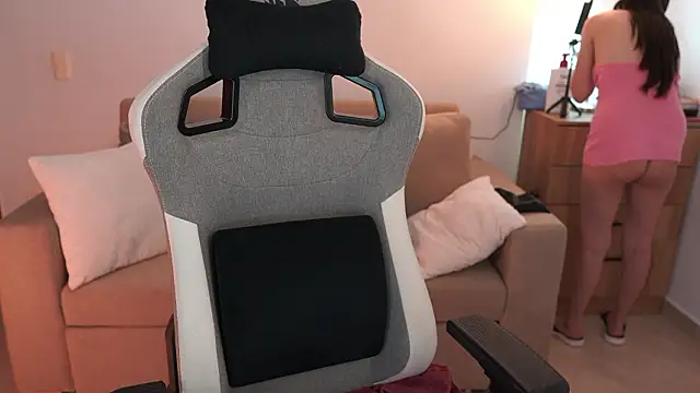 anyacutex online show from 14, 2, 2026