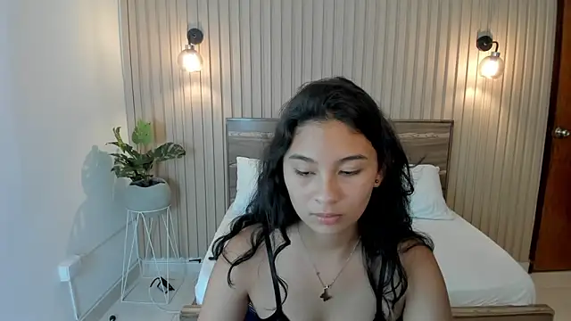 Snapshot of melody_flowers chatting on 15, 1, 2025 melody flowers online show from 15, 1, 2025