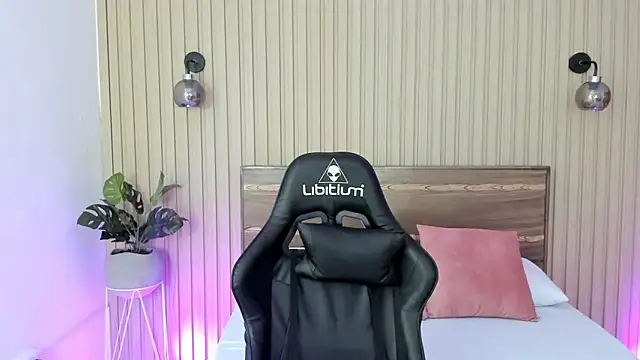 Snapshot of melody_flowers chatting on 31, 1, 2025 melody flowers online show from 31, 1, 2025