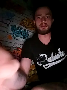 wariacik0024 online show from 10, 4, 2026