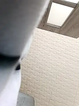 wariacik0024 online show from 10, 4, 2026