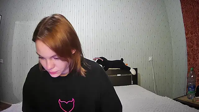 Snapshot of ChrisGirls chatting on 28, 2, 2025 ChrisGirls online show from 28, 2, 2025