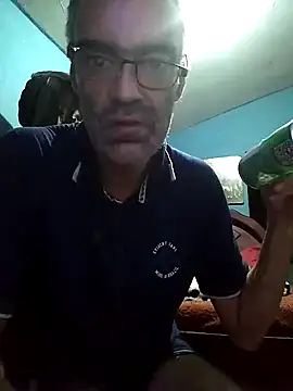 hugosafado333 online show from 23, 3, 2025