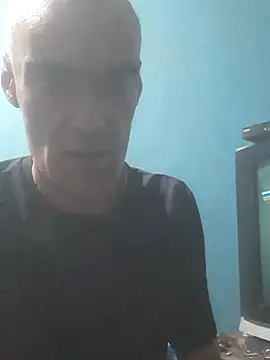 hugosafado333 online show from 13, 10, 2025