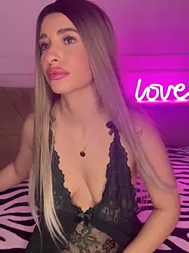 GraceCarther online show from 8, 12, 2024