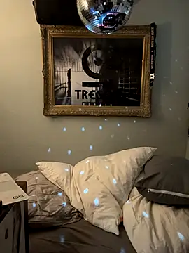 Snapshot of pillepallex84x chatting on 11, 10, 2025 pillepallex84x online show from 11, 10, 2025