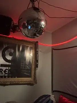 Snapshot of pillepallex84x chatting on 18, 12, 2025 pillepallex84x online show from 18, 12, 2025