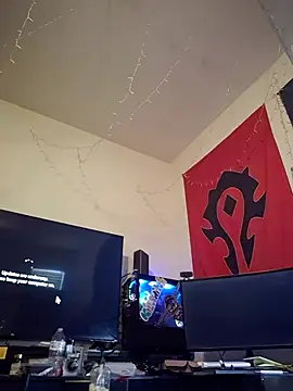 lit702 online show from 28, 10, 2025