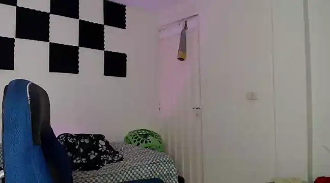 Snapshot of bryamado69 chatting on 6, 2, 2025 bryamado69 online show from 6, 2, 2025