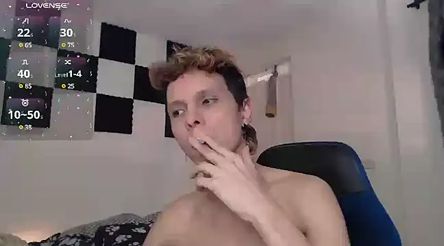 Snapshot of bryamado69 chatting on 8, 3, 2025 bryamado69 online show from 8, 3, 2025