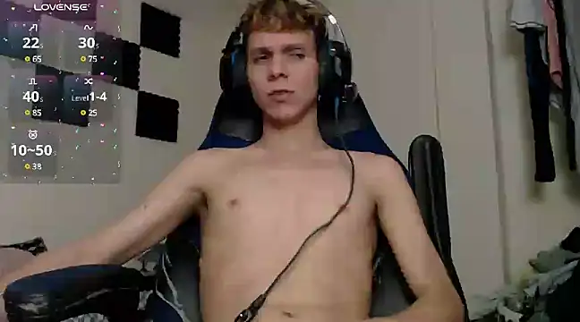 Snapshot of bryamado69 chatting on 10, 3, 2025 bryamado69 online show from 10, 3, 2025