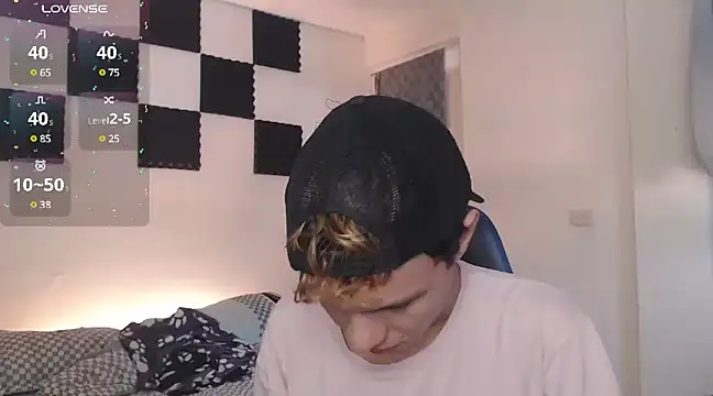 Snapshot of bryamado69 chatting on 14, 3, 2025 bryamado69 online show from 14, 3, 2025