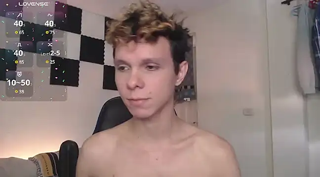 Snapshot of bryamado69 chatting on 15, 3, 2025 bryamado69 online show from 15, 3, 2025