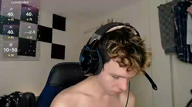 Snapshot of bryamado69 chatting on 21, 3, 2025 bryamado69 online show from 21, 3, 2025