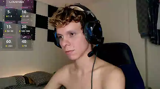 Snapshot of bryamado69 chatting on 22, 3, 2025 bryamado69 online show from 22, 3, 2025