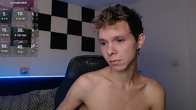 Snapshot of bryamado69 chatting on 17, 9, 2025 bryamado69 online show from 17, 9, 2025