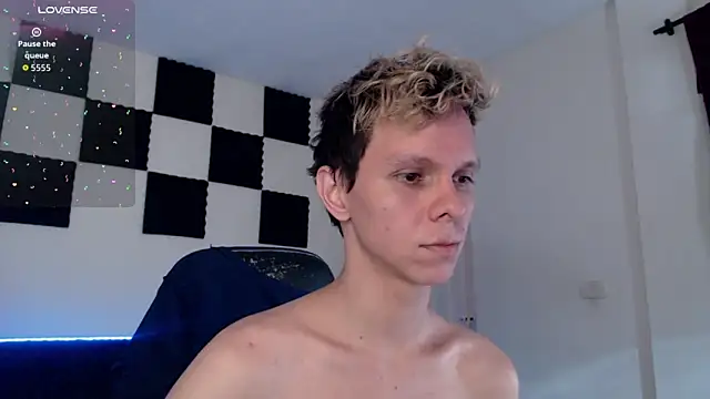 Snapshot of bryamado69 chatting on 24, 9, 2025 bryamado69 online show from 24, 9, 2025