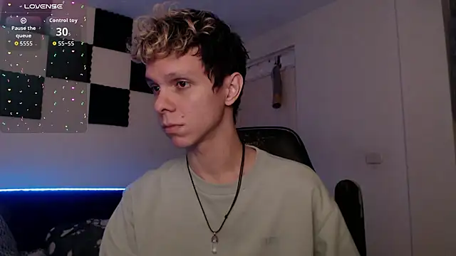 Snapshot of bryamado69 chatting on 10, 10, 2025 bryamado69 online show from 10, 10, 2025