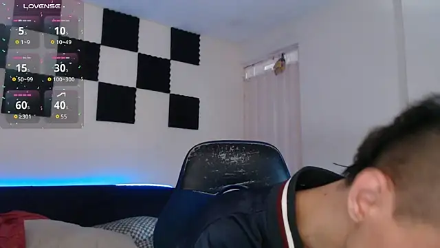 Snapshot of bryamado69 chatting on 4, 11, 2025 bryamado69 online show from 4, 11, 2025