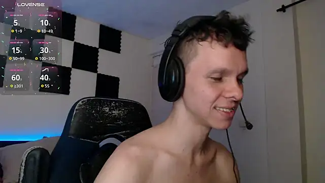 Snapshot of bryamado69 chatting on 5, 11, 2025 bryamado69 online show from 5, 11, 2025