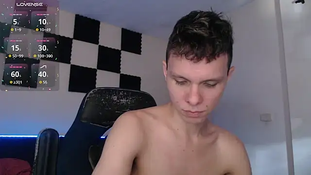 Snapshot of bryamado69 chatting on 5, 11, 2025 bryamado69 online show from 5, 11, 2025