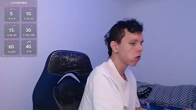 Snapshot of bryamado69 chatting on 20, 12, 2025 bryamado69 online show from 20, 12, 2025