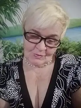 VioletSweet566 online show from 3, 12, 2024