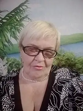 VioletSweet566 online show from 17, 1, 2025