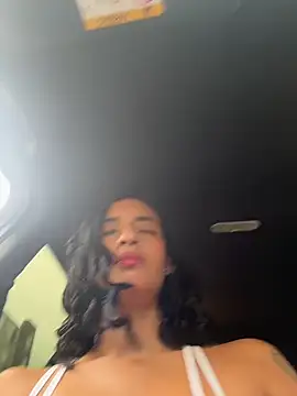Laura fernandezII online show from 13, 5, 2026