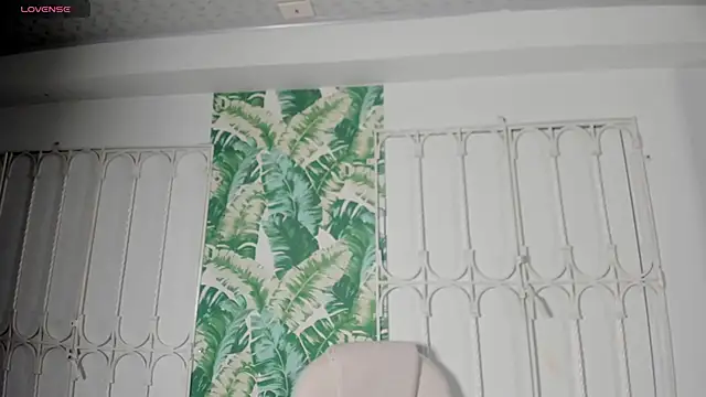  sharlotte777 online show from 17, 4, 2026