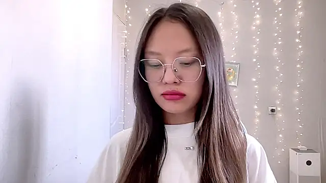 Risalynn online show from 8, 3, 2025