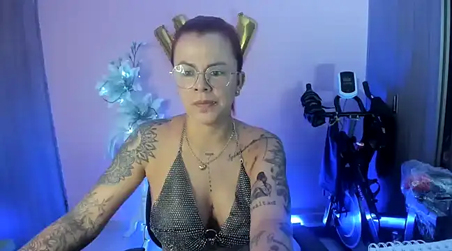 KAROL MILF online show from 7, 12, 2024