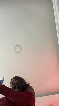 SarahBrunet online show from 14, 3, 2025